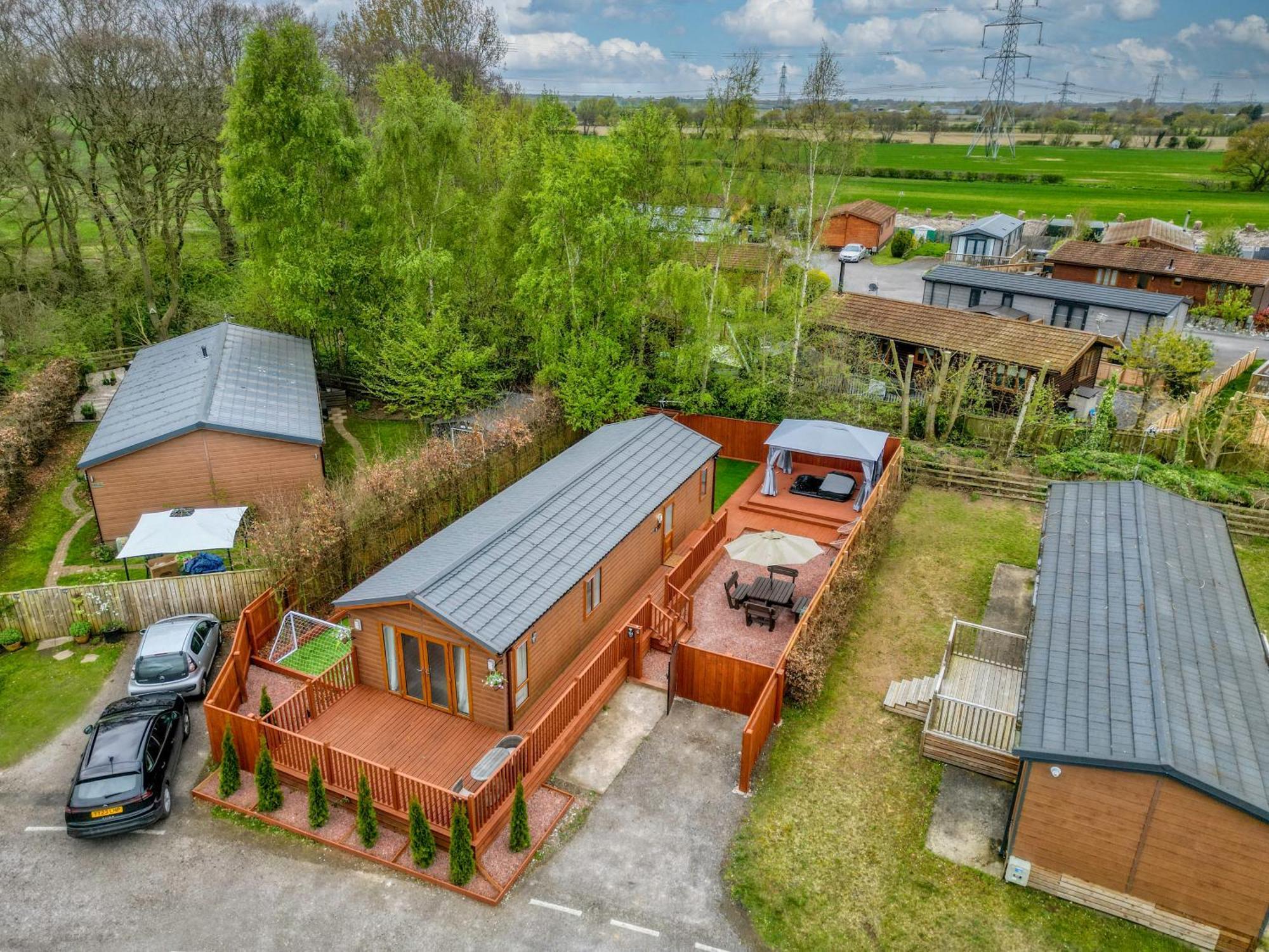 Family Luxury Retreat With Hot Tub Apartment *